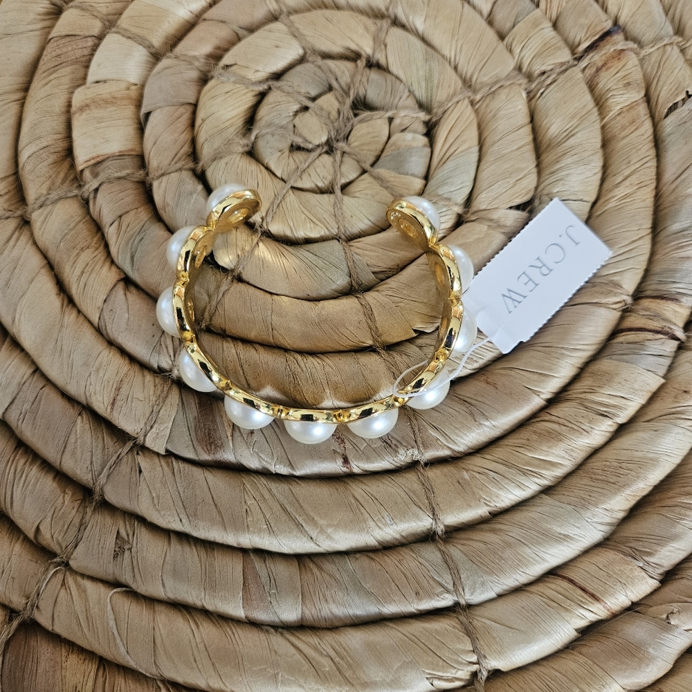 J Crew Pearl and Gold Bangle Bracelet New! - Picture 9 of 9
